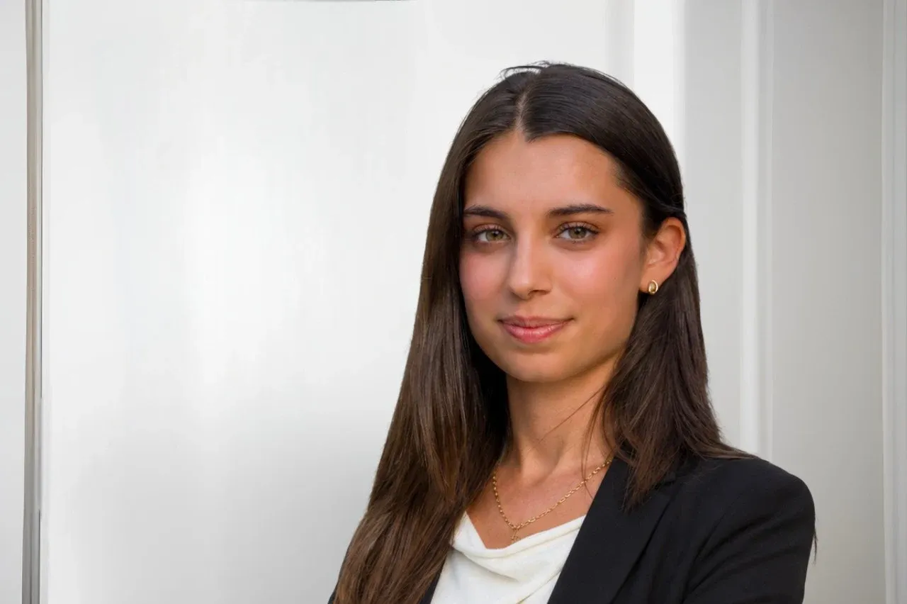 Georgia Alessi – Retrato