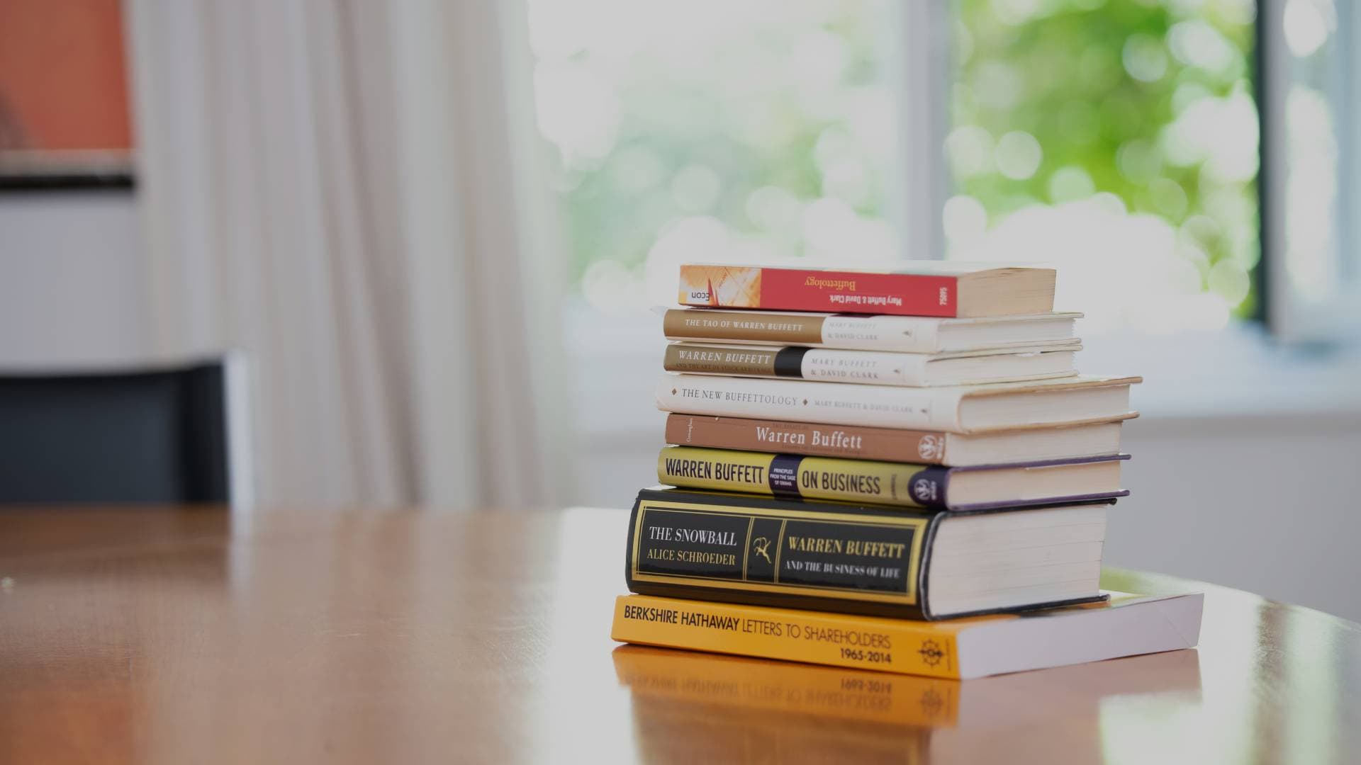 Bücher von Warren Buffett zu Value Investing.