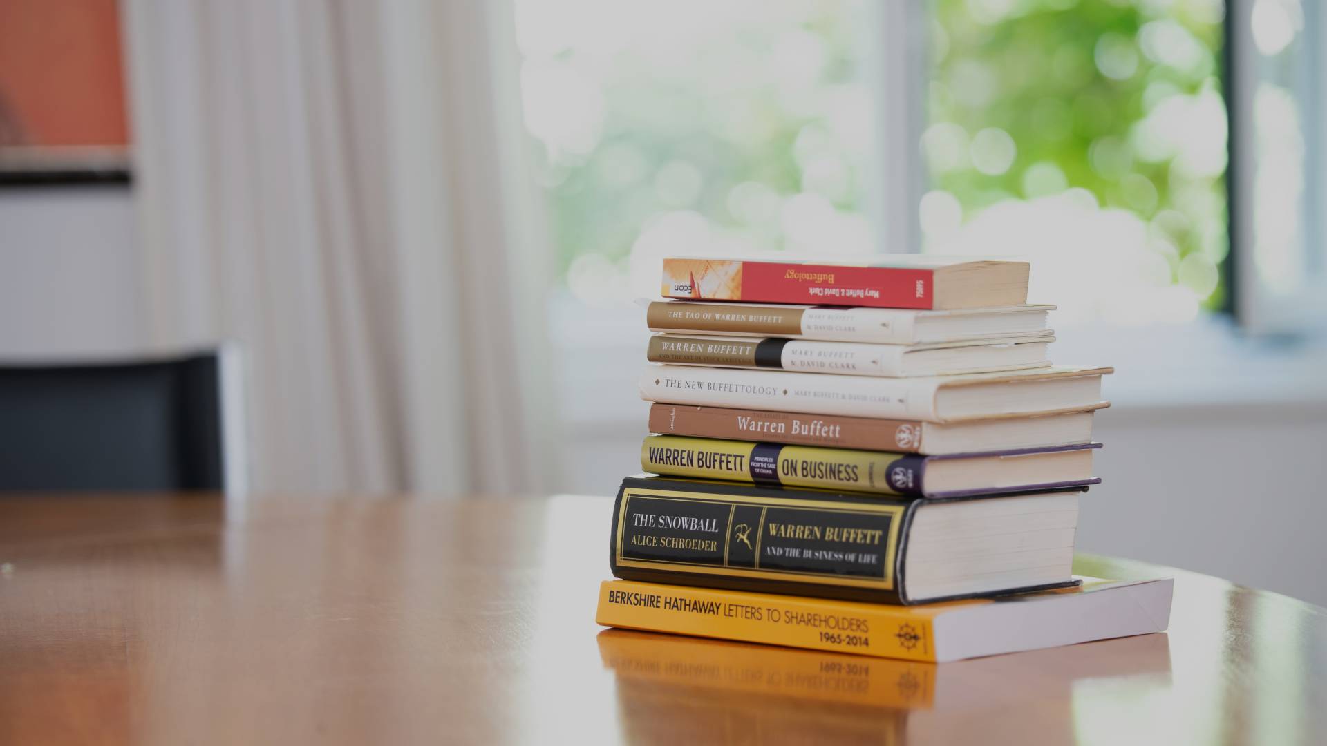 Bücher von Warren Buffett zu Value Investing.